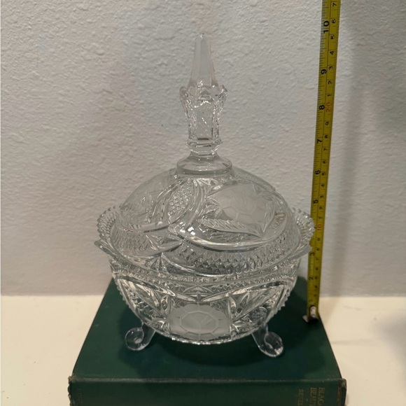 Vintage Rose Detail Cut Crystal Footed Bon Bon Lidded Dish - Picture 8 of 10